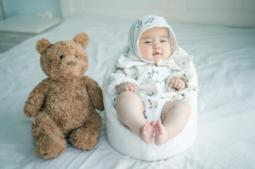 乐平宝宝挠耳朵是怎么回事 乐平宝宝挠耳朵是怎么回事